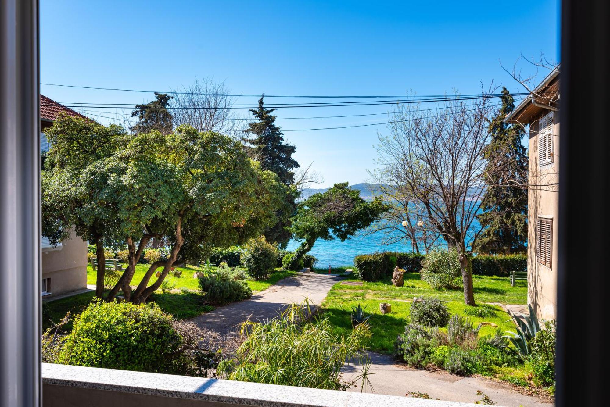 Kolovare Garden Oasis - First Row By Sea Lägenhet Zadar Exteriör bild